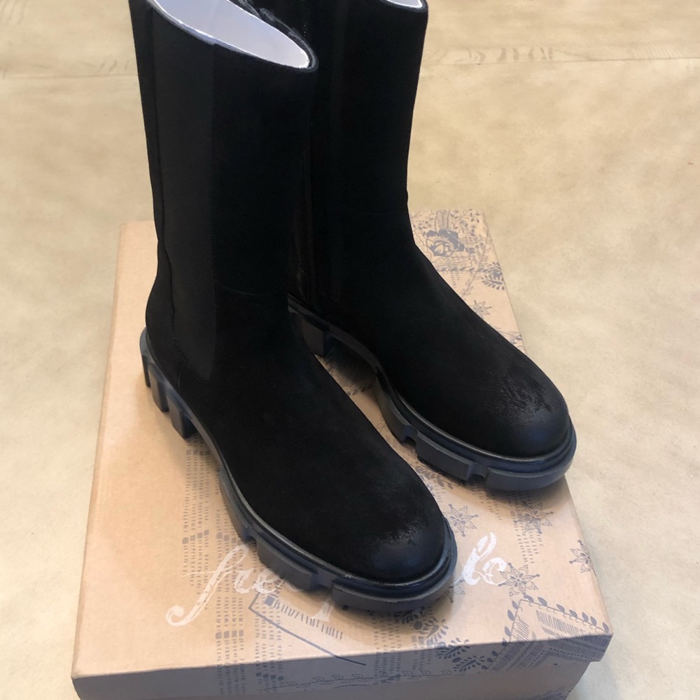 Free People Womens Brooks Lug Sole Chelsea Boots Size 9